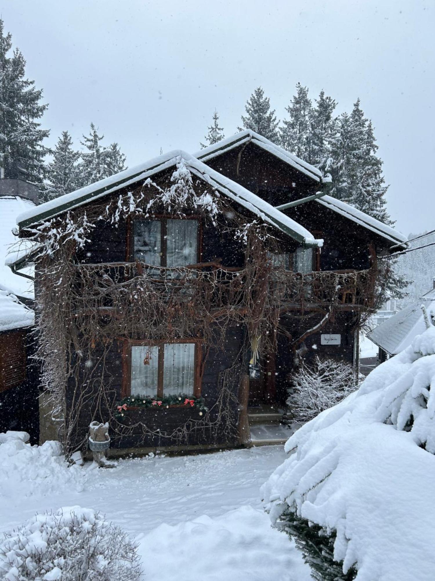 Stara Pravda Villas Boekovel Buitenkant foto